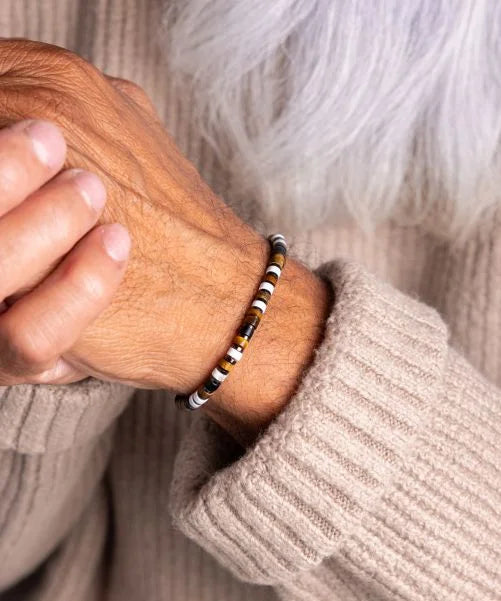 Pig and Hen Bracelet Brontide 4mm Adjustable Kobe Black