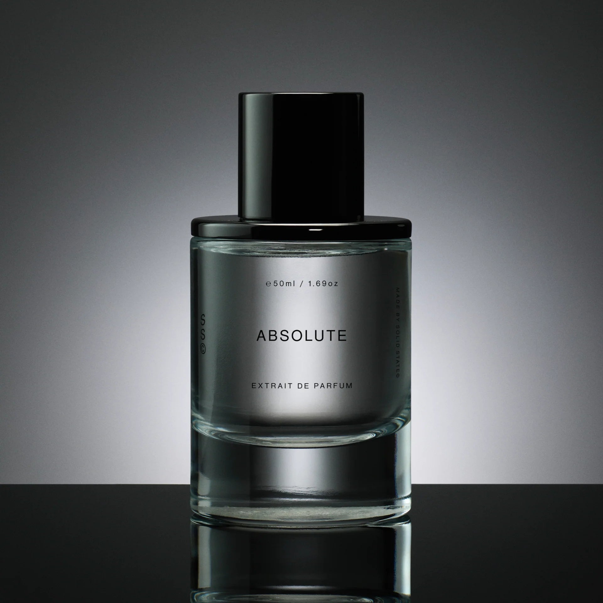 Fragrance Absolute. Pineapple, Musk, Blackcurrant.